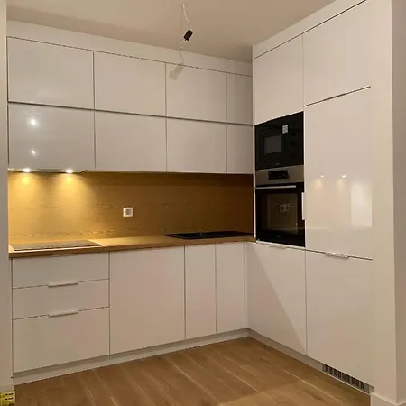 River Walk - Layan Apartment