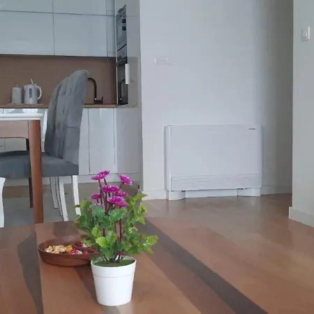 River Walk - Layan Apartment