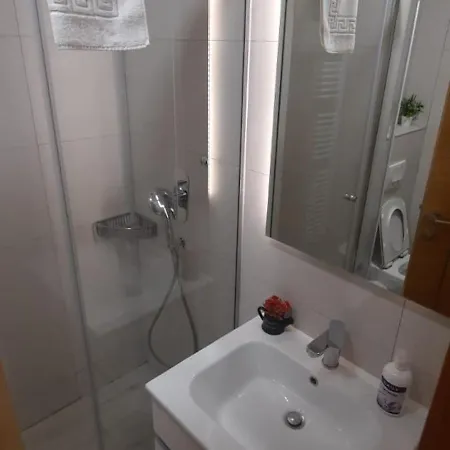 River Walk - Layan Apartment *